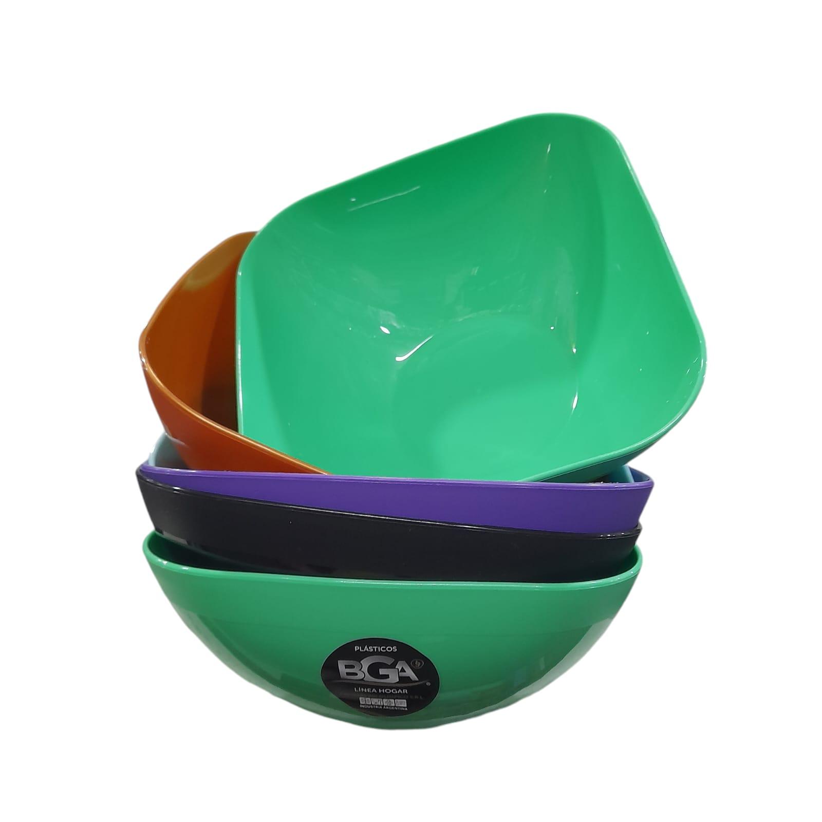 ENSALADERA CUADRADA PLASTICA 22CM